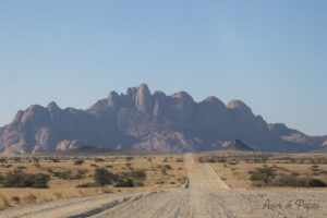 Route direction le Mont Spitzkoppe