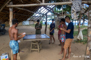 Personnes qui jouent au billard sur Duli Beach