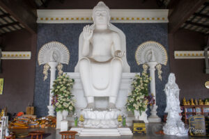 Bouddha blanc