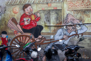 Caricature chinois et thaïlandais dans la rue