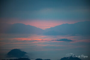 Lever de soleil rouge Phu Chi Fa
