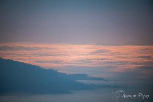Nuages et couleur orange Phu Chi Fa